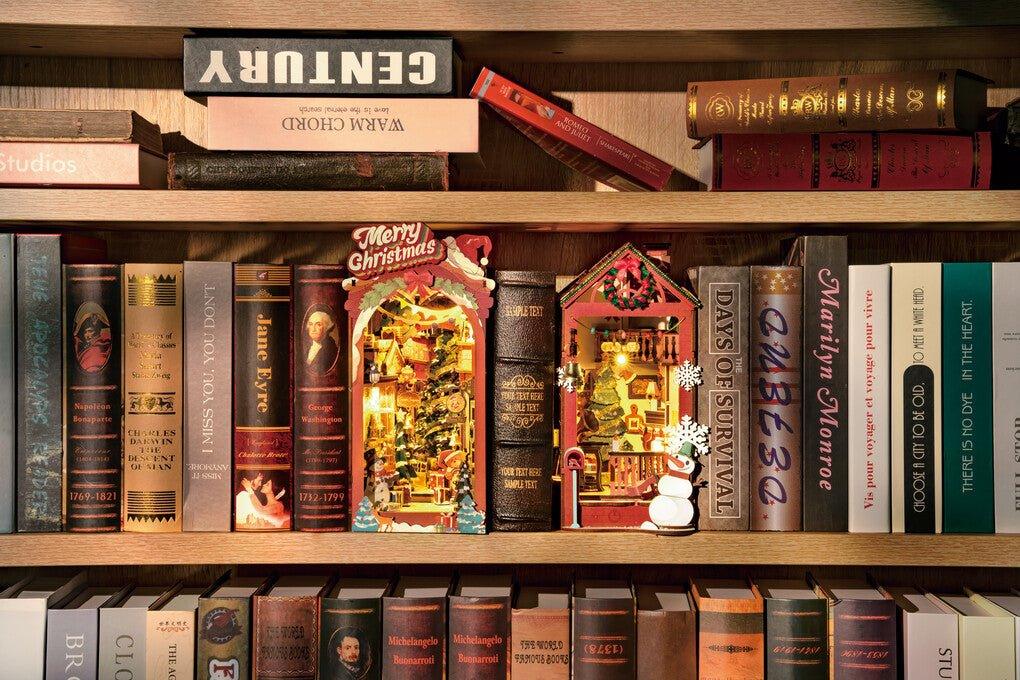 Rolife Book Nook Christmas Street TGC06 Robotime Bausatz Holz Weihnachten - NerdMania
