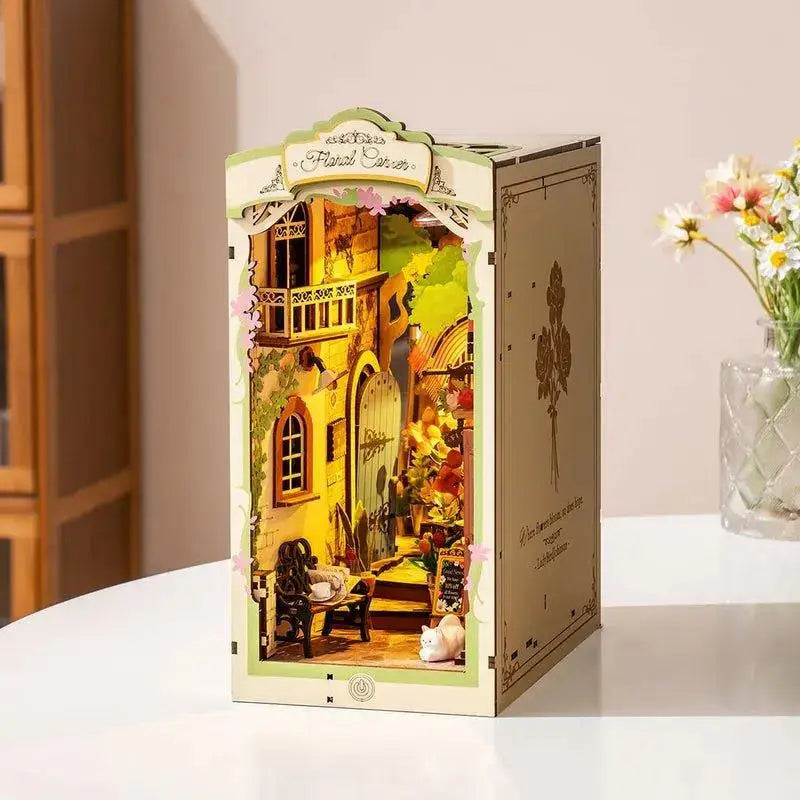 Rolife Floral Corner DIY Bücherecken-Regaleinsatz-Set TGB09 Holzbausatz - NerdMania
